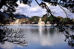 colonial architecture at Kandy Lake