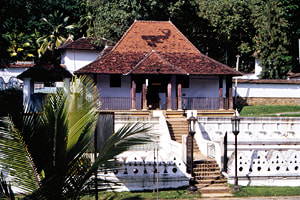 Vishnu Devale in Kandy