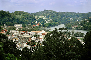 town centre and lake of Kandy