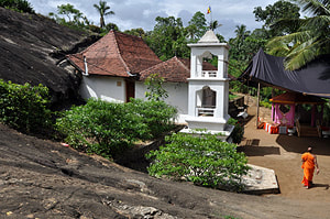 Degaldoruwa cave temple near Kandy