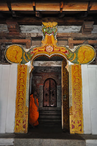 makara door in the Degaldoruwa Raja Maha Viharaya