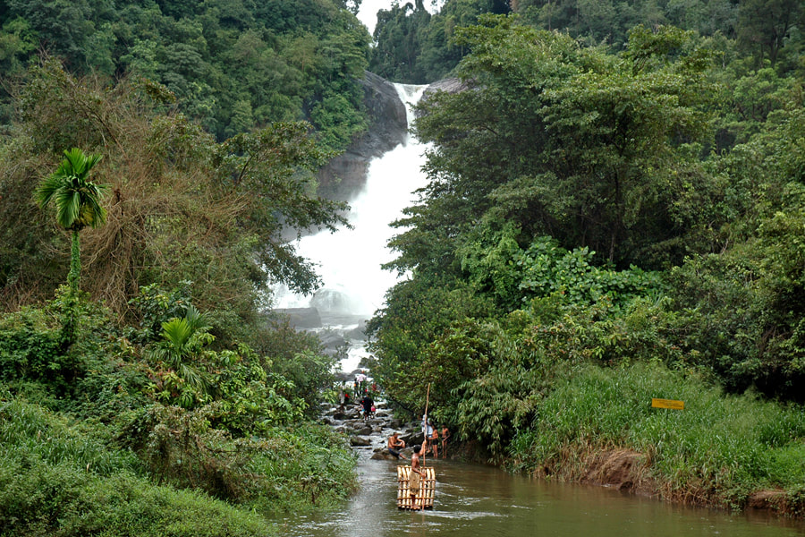 Bopath Ella near Kuruwita in Ratnapura District