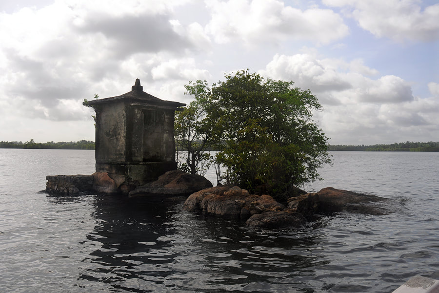 Imageresult for Temple in Maa Doowa Island madu ganga small island