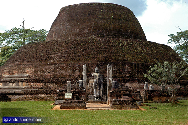 Pabulu Vehera in Polonnaruwa