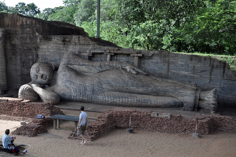 Reclining Buddha sculpture in Polonnaruwa