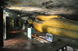 Dambulla Cave No.5 - Devana Alut Viharaya