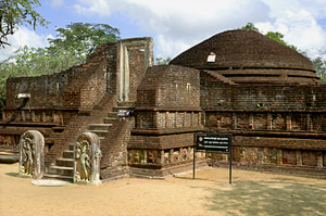Manik Vehera alias Menik Vihara in Polonnaruwa 