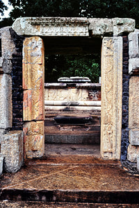 eastern gateway of Nillakgama Bodhigara