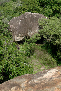 Buddhist cave in Haththikuchchi