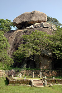 view to Sirisanghabo's rock shelter in Hatthikuchchi