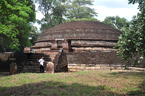 stupa of Menikdena