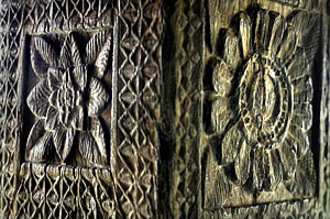 woodcarvings at the Panavitiya Ambalama