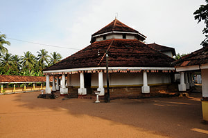 Vatadage in Attanagalla Rajamaha Viharaya