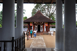 entrance gate of Maha Saman Devalaya