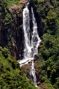 Devon Falls near Talawakele