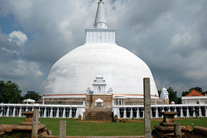 Ruwanweliseya in Anuradhapura