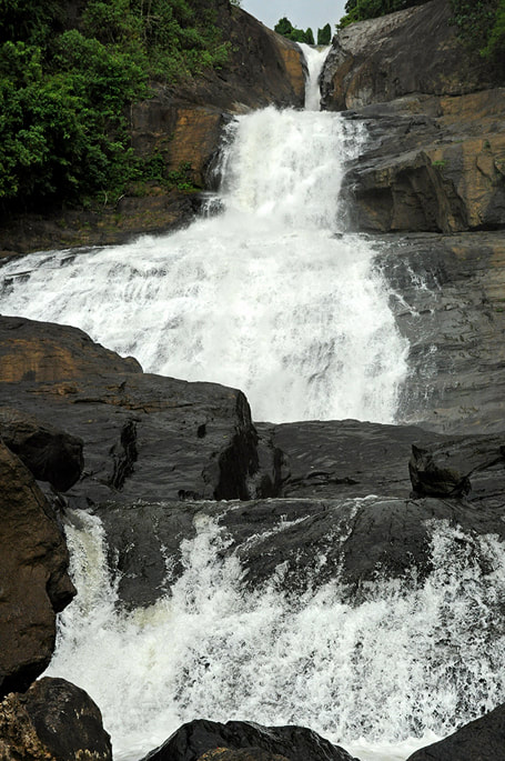Bopath Ella waterfalls in Sri Lanka