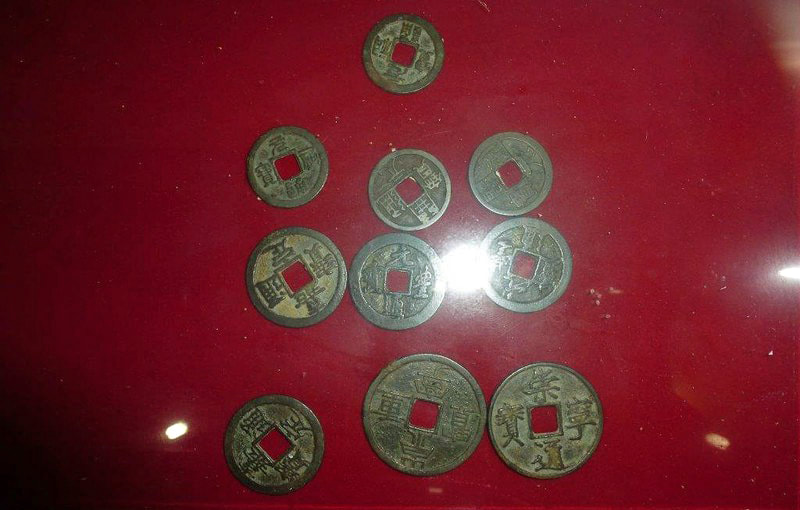 Chinese coins on exhibition in the Yapahuwa museum