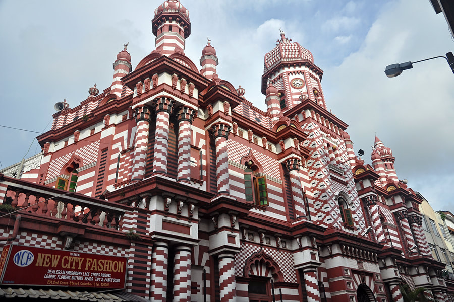 Jama Ul-Alfar, Red Mosque in Colombo