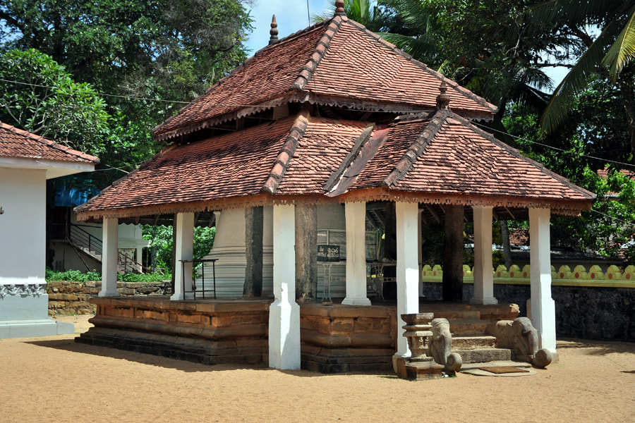 roofed stupa (Chetiyagara) in the Vijayasundarama temple in Dambadeniya