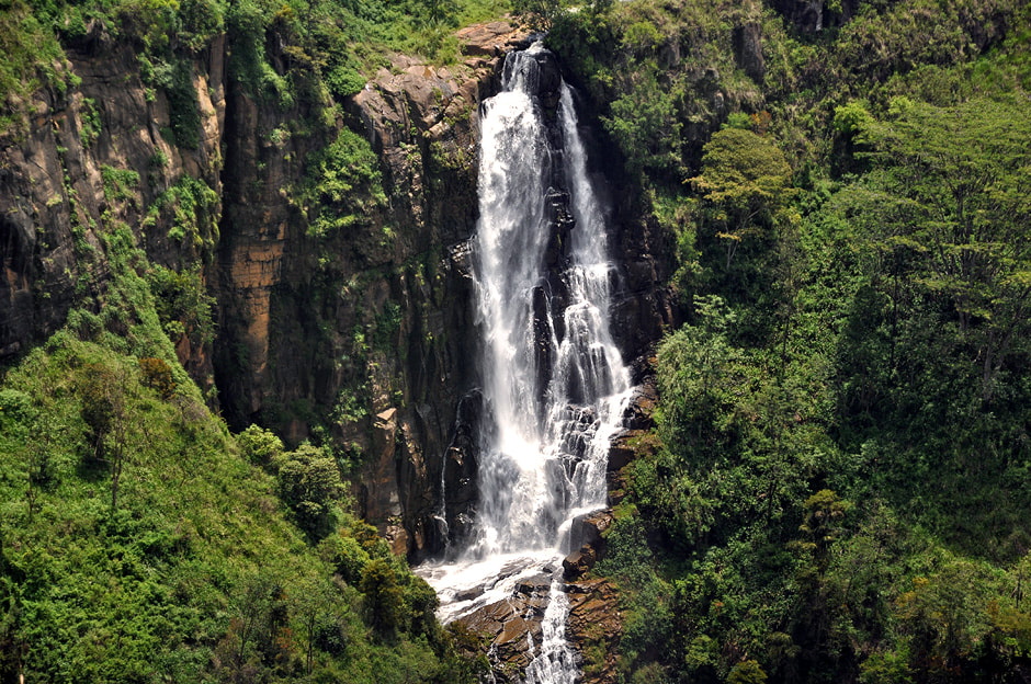 Devon Falls in the tea region of Dimbula