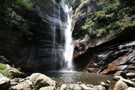 Diyakerella Falls in Knuckles Range provide abseiling adventures