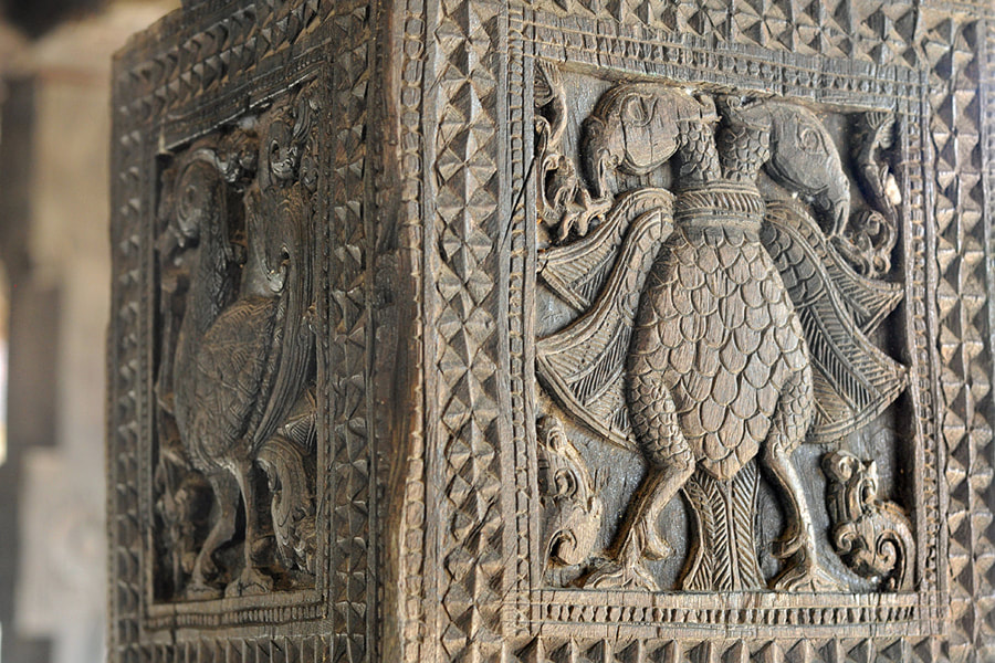 doublehead eagle depicted in the Embekke Digge in Sri Lanka