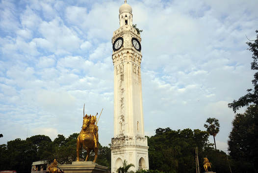 Uhrturm in Jaffna, typische Hinterlassenschaft der britischen Kolonialzeit von Ceylon