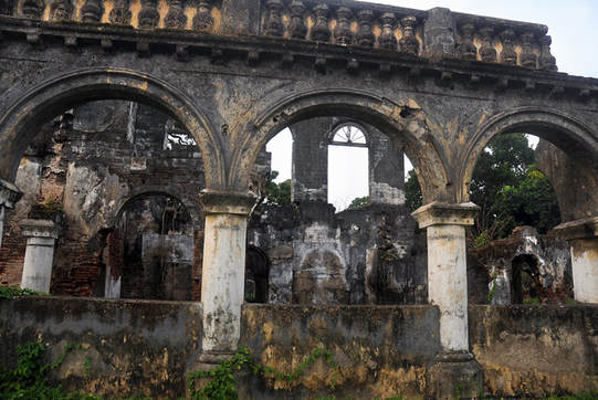 Ruinen des alten Kachcheri-Gebäudes in Jaffna
