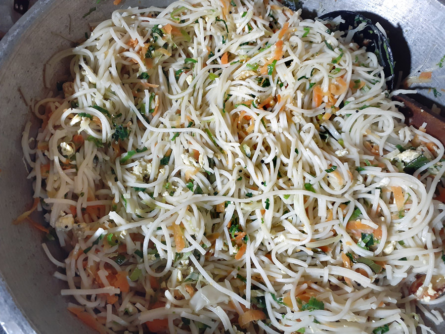 rice noodles Sri Lanka style ready to serve