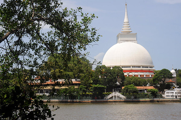 Kalutara with large new stupa