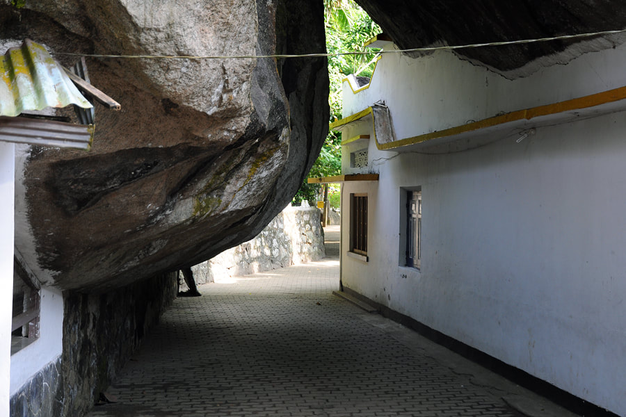 Kutis of the Pahala Maluwa in Varana in Sri Lanka