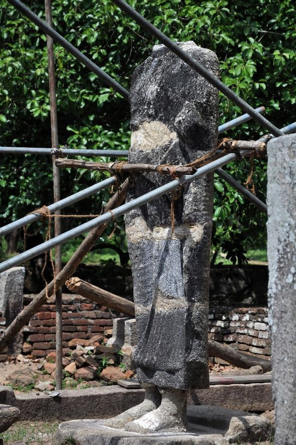 Buddha Sxulpture in Lahugala Maghul Maha Viharaya in Sri Lanka