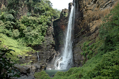 Lakshapana Falls