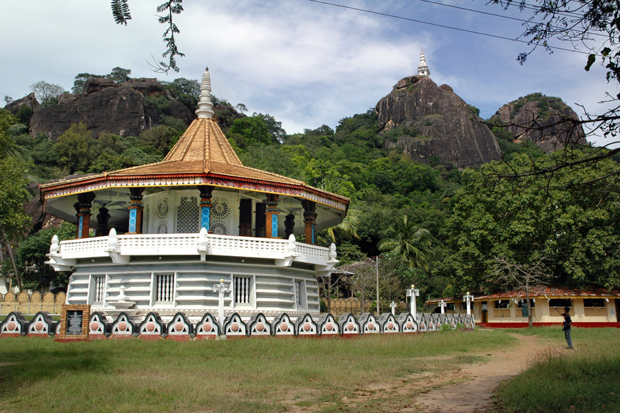 octogonal museum tower of Dimbulagala Rajab Maha Viharaya