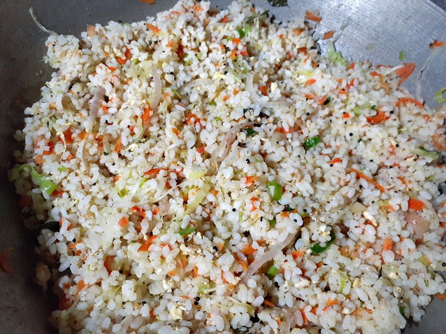 egg fried rice ready to serve