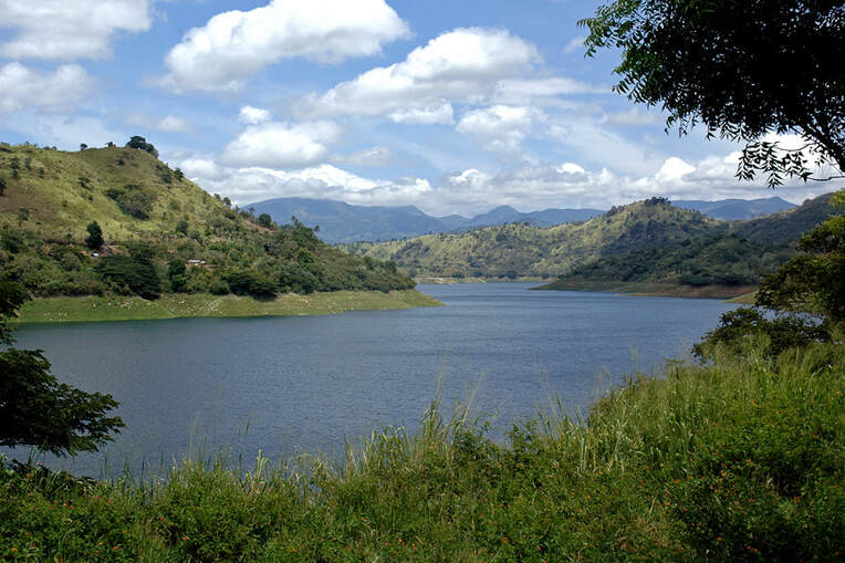 Victoria reservoir in Sri Lanka