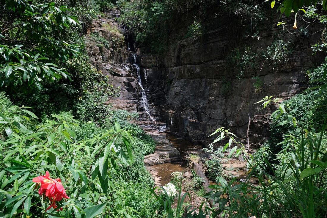 small waterfall at Sri Lanka's scenic mountain road A5 near Pussellawa