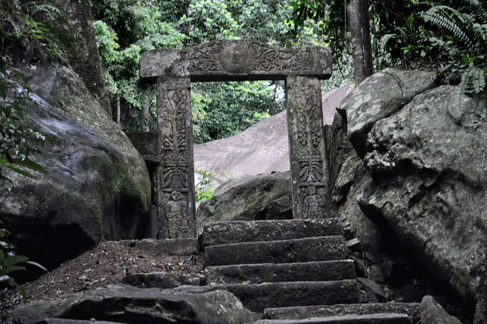 gate of the Salgala forest monastery in Sri Lanka
