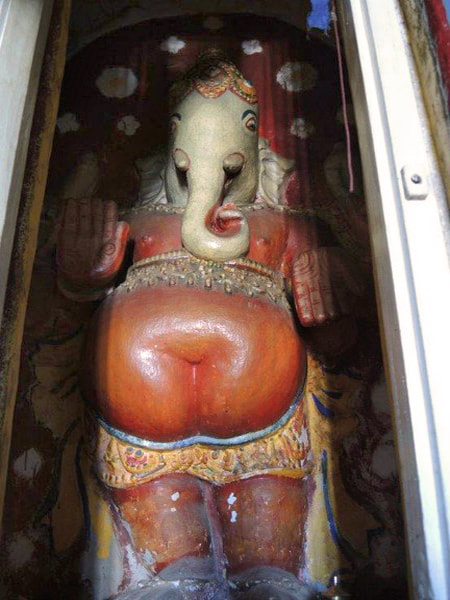 Ganesha alias Ganapathi statue in Lankatilaka