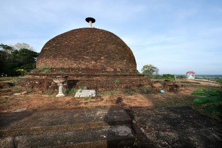 stupa of Thammennakanda
