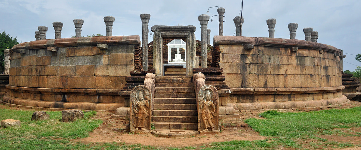 Thiriyai Vatadage in der Ost-Provinz von Sri Lanka