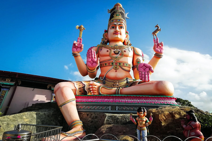 Shiva statue in Trincomalee