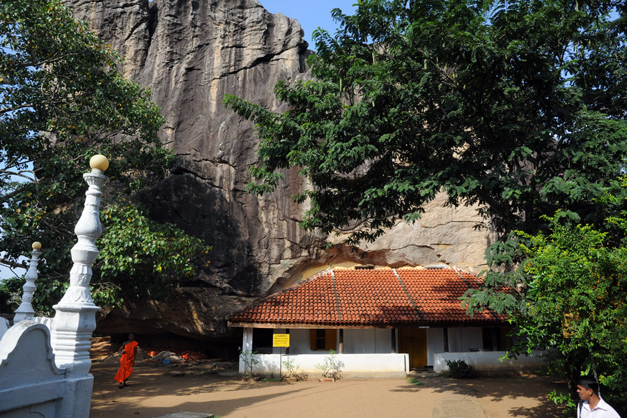 cave temple on the upper terrace of the Varana Raja Maha Viharaya
