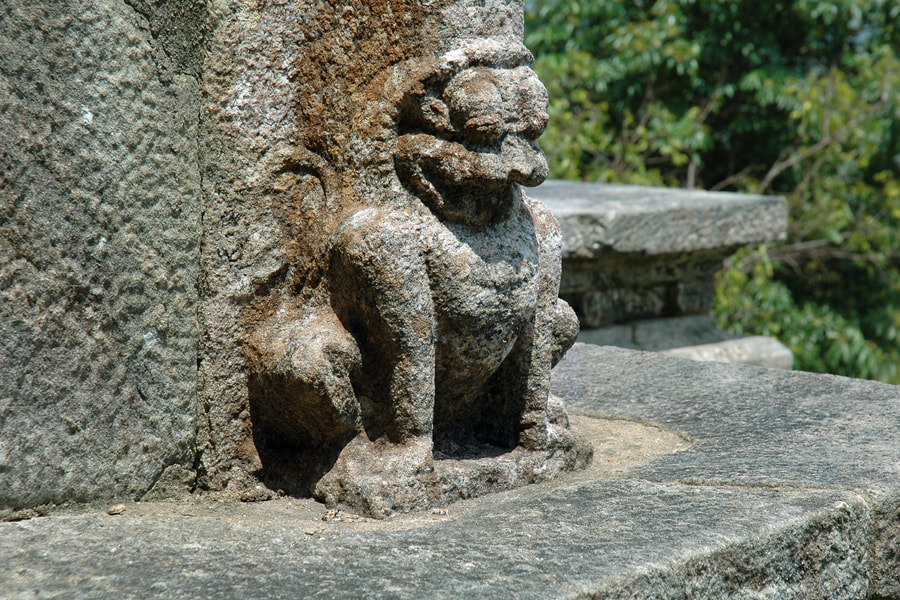 lion sculpture at the gateway of Yapahuwa